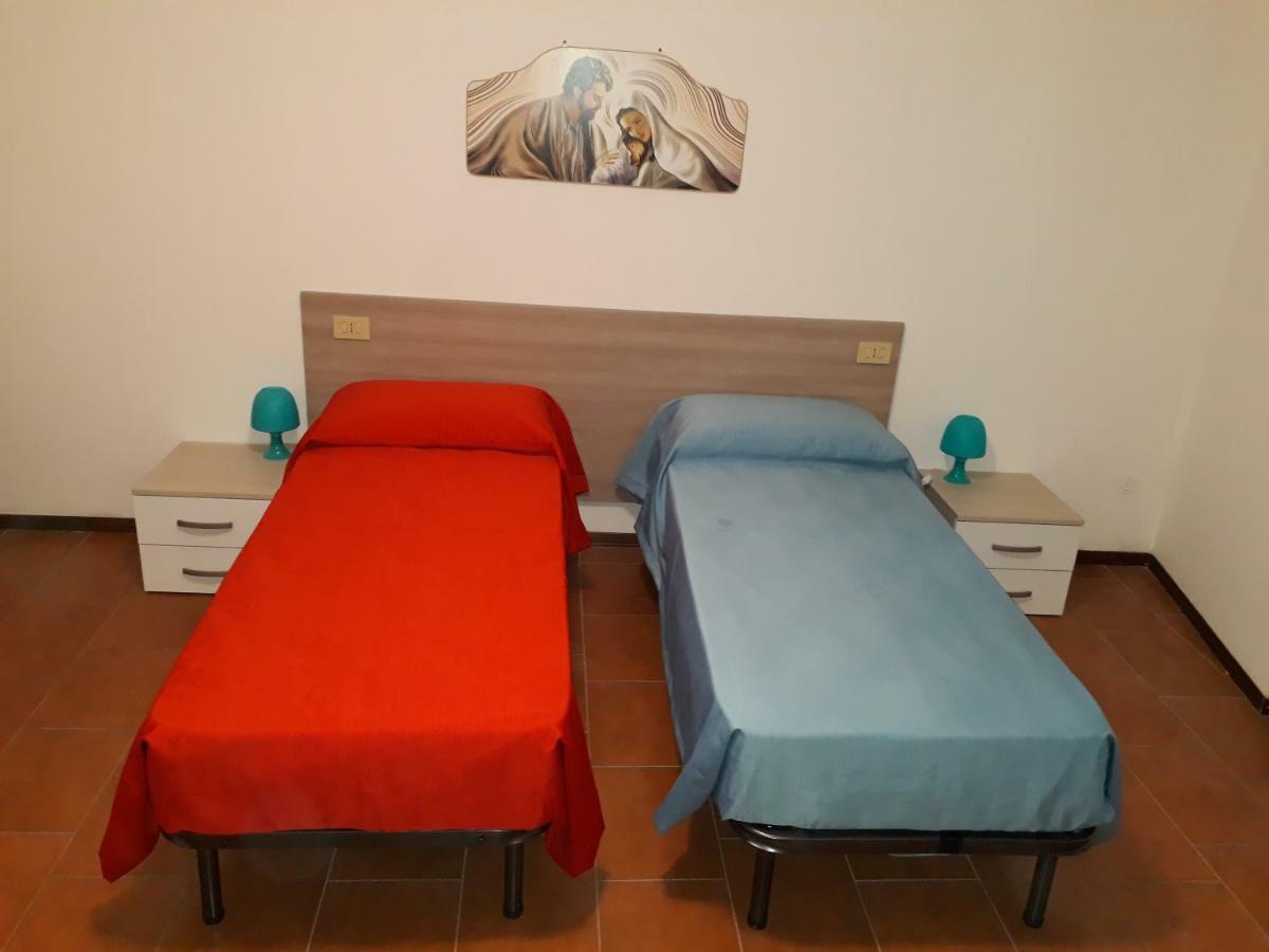 Appartamento Trieste มาโรเน ภายนอก รูปภาพ